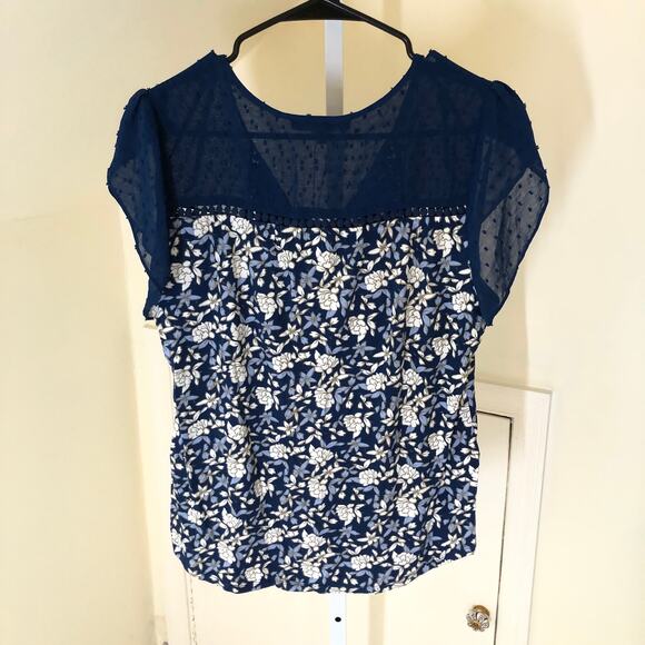 Daniel Rainn NWT Women's Blue Floral Cap Sleeve Blouse Size Petite M - Picture 4 of 5